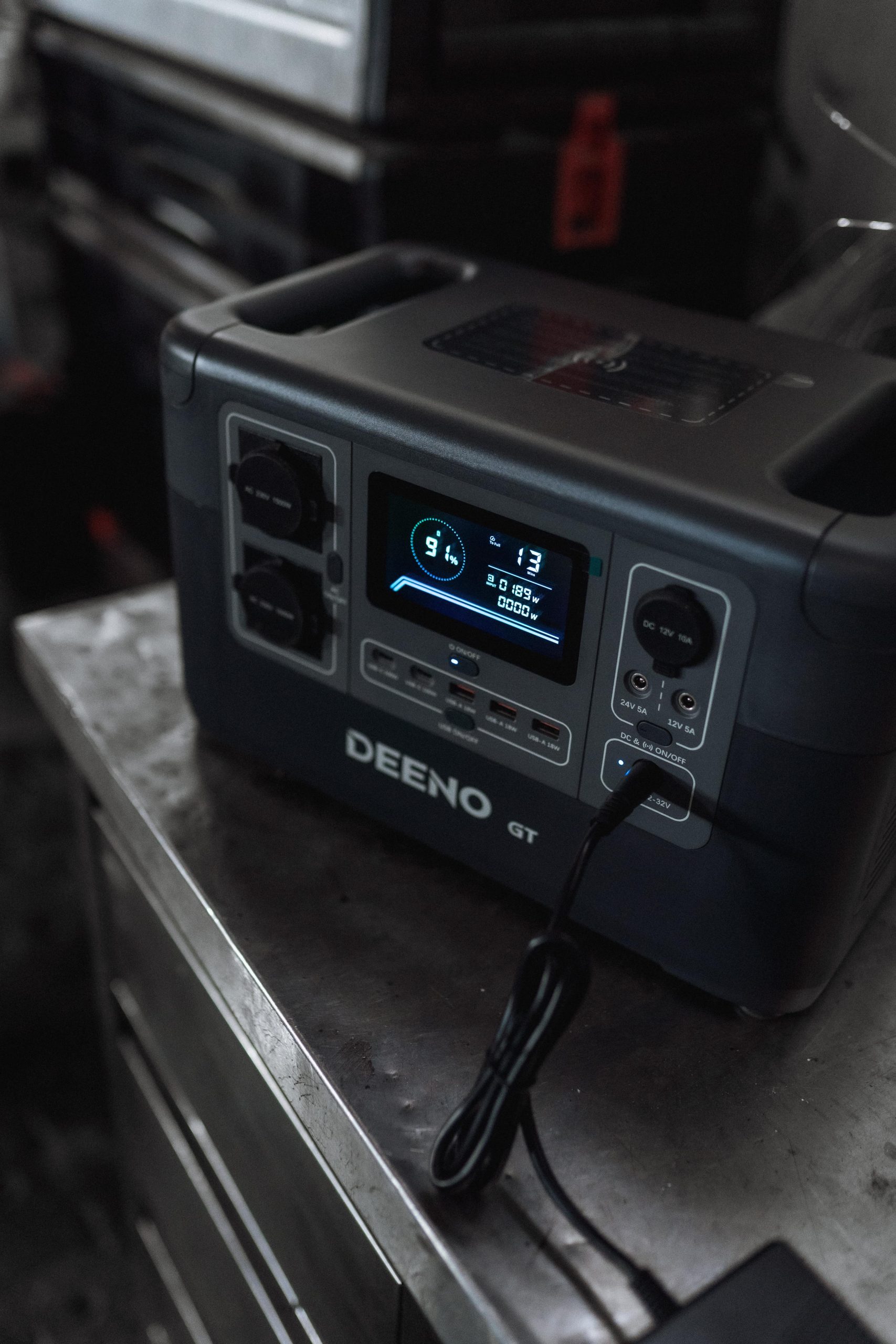 Charging station Deeno X1500 from the company named Enterra