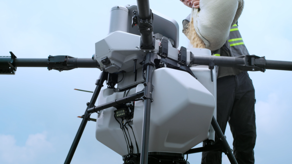 Spreading with DJI Agras T100 &ndash; early and effective intervention