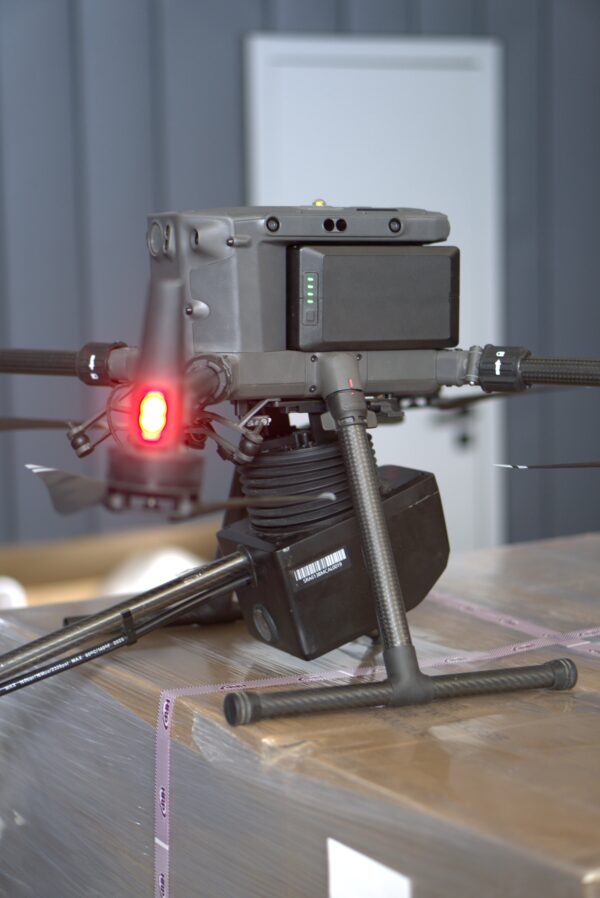DJI Matrice 300 RTK + zariadenie na čistenie fasád